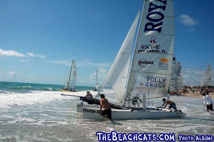 damon-2015-florida-300-day-4-d70-066
