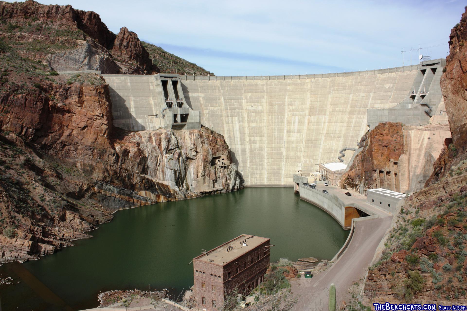 New Roosevelt Dam