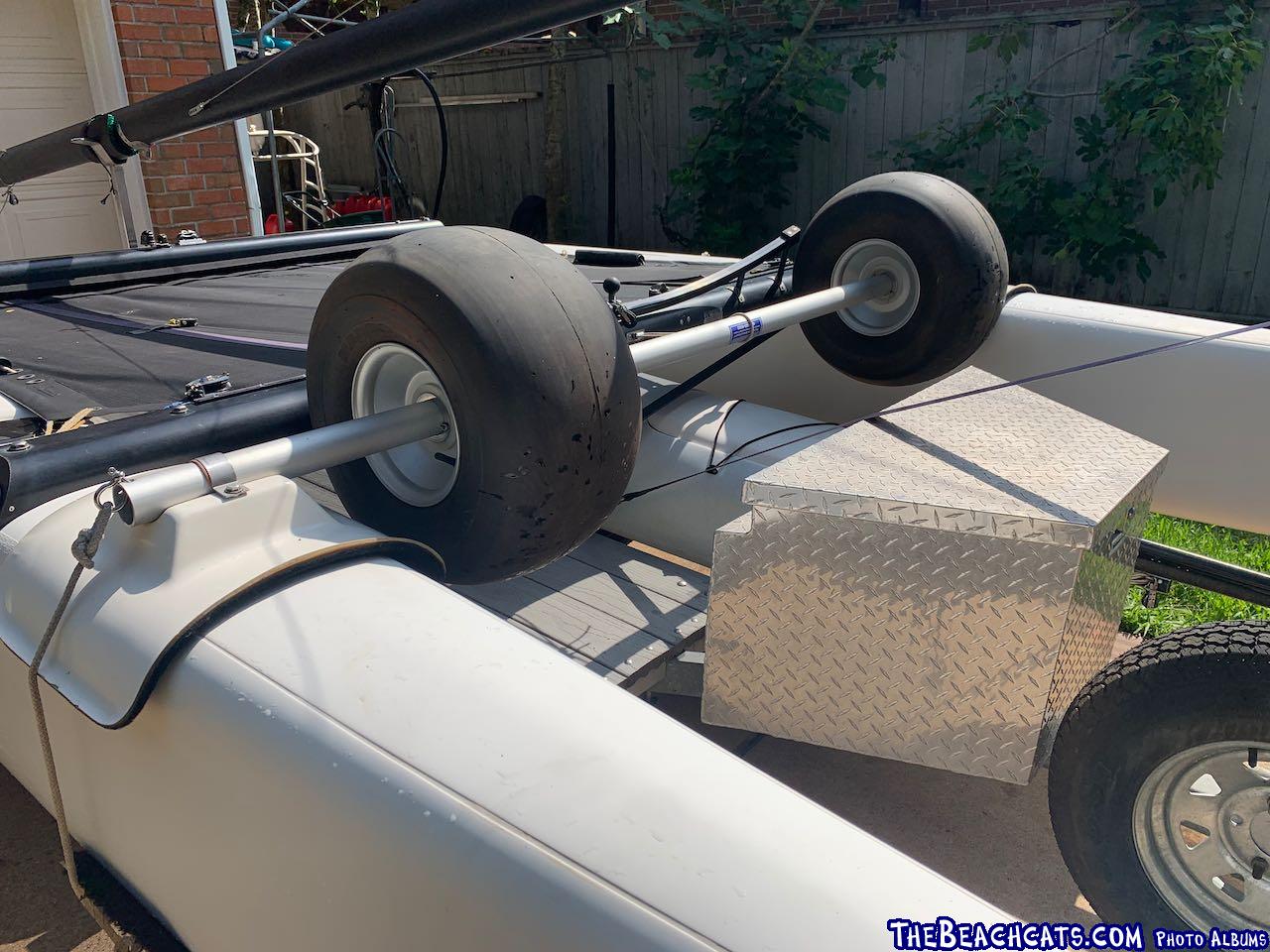14 - Beach Wheels and Tongue Box